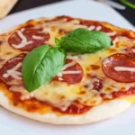 Dinkel Pizzateig selbst machen (einfaches Pizza Rezept)