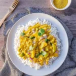 Indisches Hähnchen Curry mit Reis und Gemüse - ganz einfach